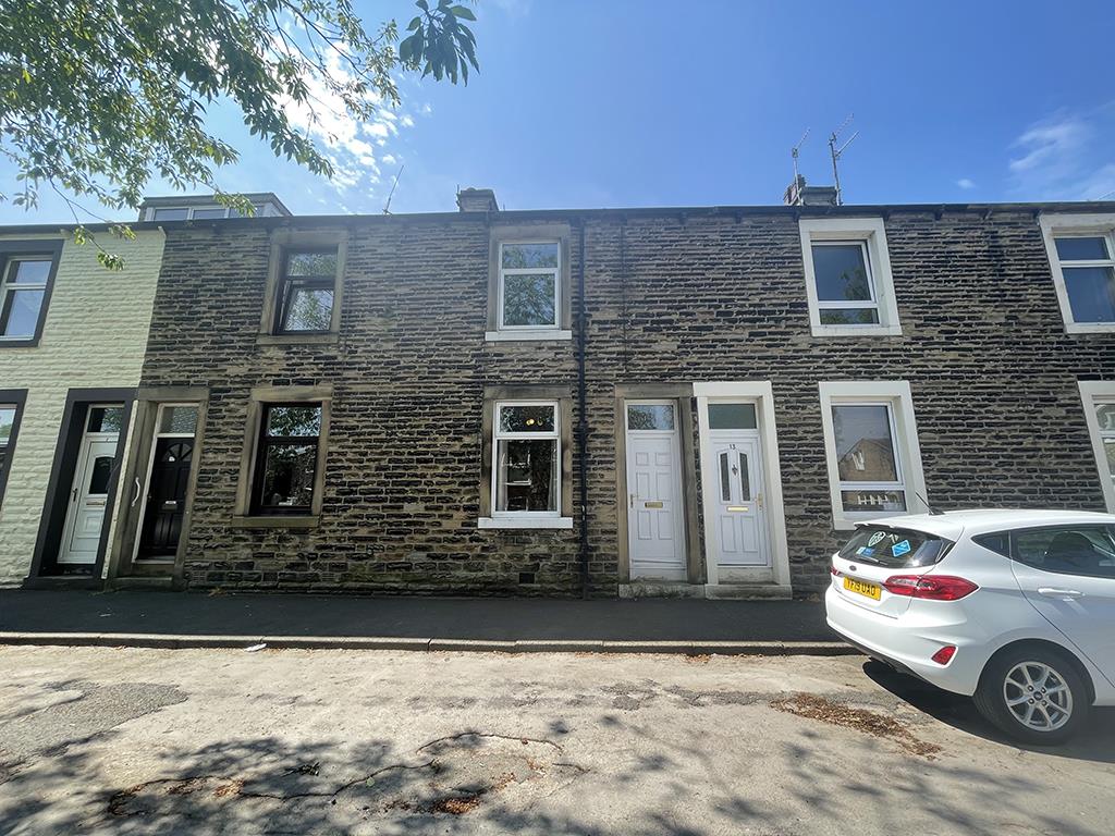 2 bedroom mid terrace house For Sale in Barnoldswick - Main Image